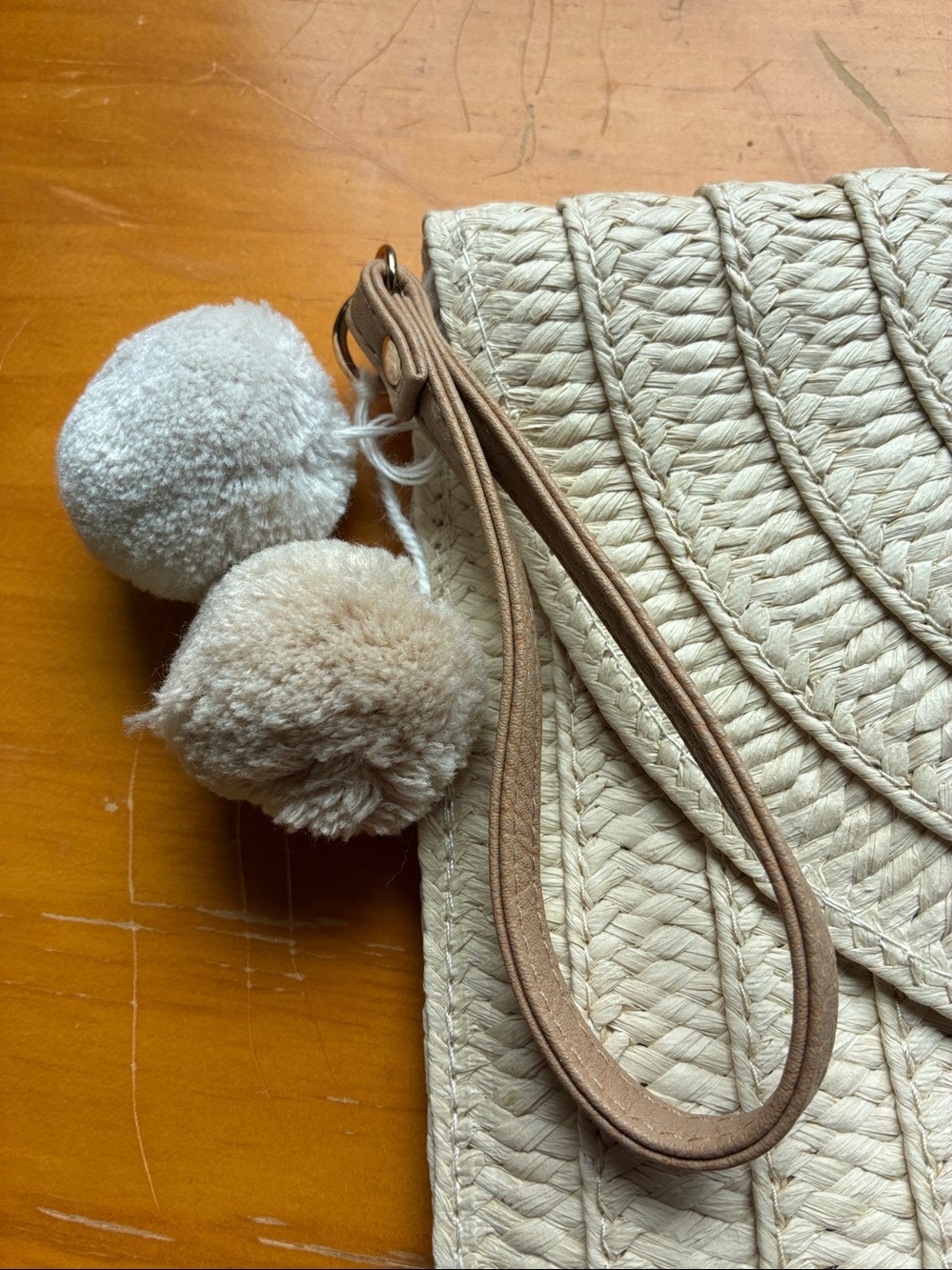 Woven Straw Clutch Wristlet and crossbody bag in Cream. - Picture 11 of 11